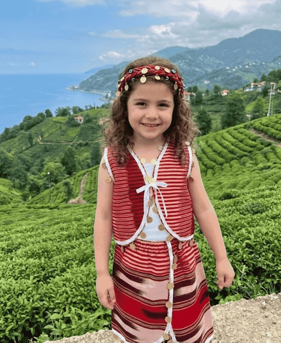 Kız Çocuk Keşan Yelekli Etek Takımı (Karadeniz Folklor)