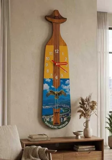 Kemençe Desenli Ahşap Duvar Saati